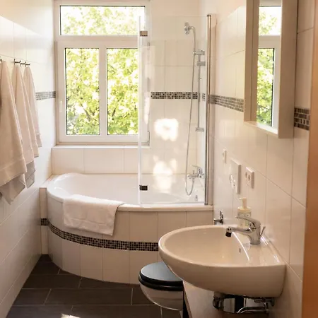 Apartmán Family Friendly - - Free Private Parking, Jura Coffeemaschine, Smart Tv, Wifi, Heated Floor Chemnitz (Saská Kamenice)