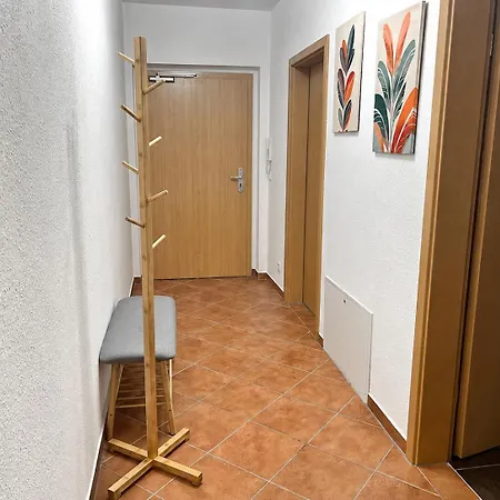 Family Friendly - - Free Private Parking, Jura Coffeemaschine, Smart Tv, Wifi, Heated Floor *