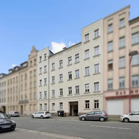 Family Friendly - - Free Private Parking, Jura Coffeemaschine, Smart Tv, Wifi, Heated Floor Apartmán *