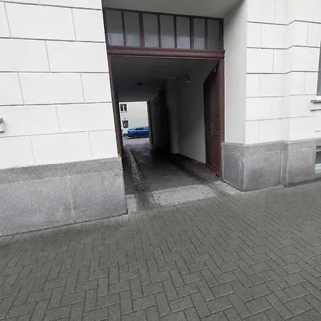 Family Friendly - - Free Private Parking, Jura Coffeemaschine, Smart Tv, Wifi, Heated Floor *