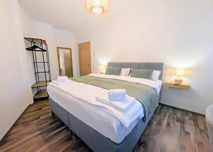 Apartment Family Friendly - - Free Private Parking, Jura Coffeemaschine, Smart Tv, Wifi, Heated Floor Chemnitz