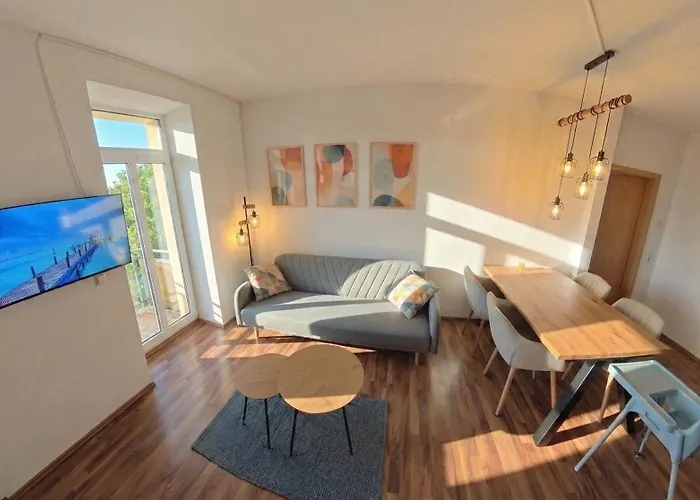 Family Friendly - - Free Private Parking, Jura Coffeemaschine, Smart Tv, Wifi, Heated Floor Chemnitz